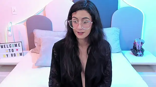 SophieGomez22 online show from 03-03-25, 11:22