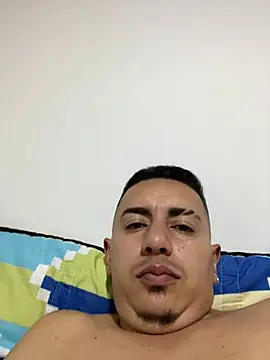 DanielGomez9 online show from 01-01-25, 09:07