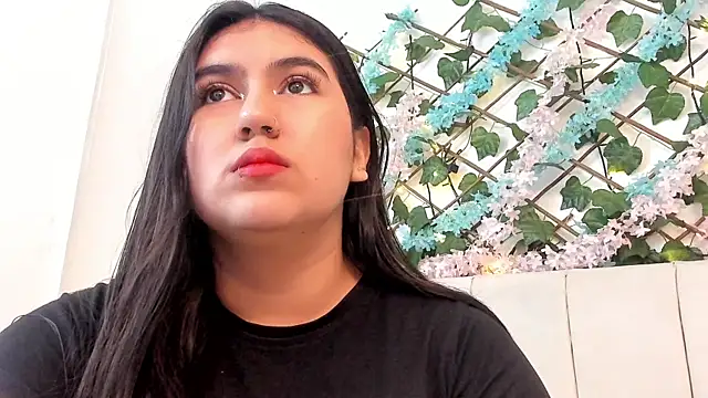 LexiiBloom online show from 10-18-25, 10:27