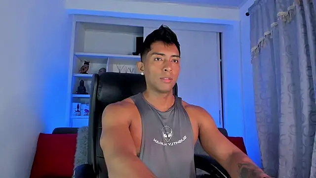 Couple muscle1 online show from 12-04-24, 02:59