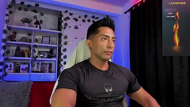 Couple muscle1 online show from 01-10-25, 01:31