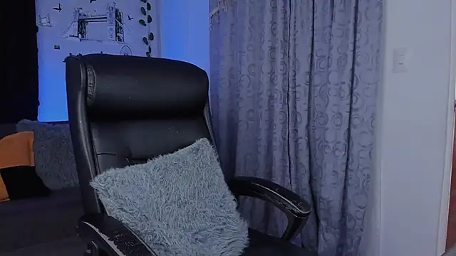 Couple muscle1 online show from 03-22-25, 04:15