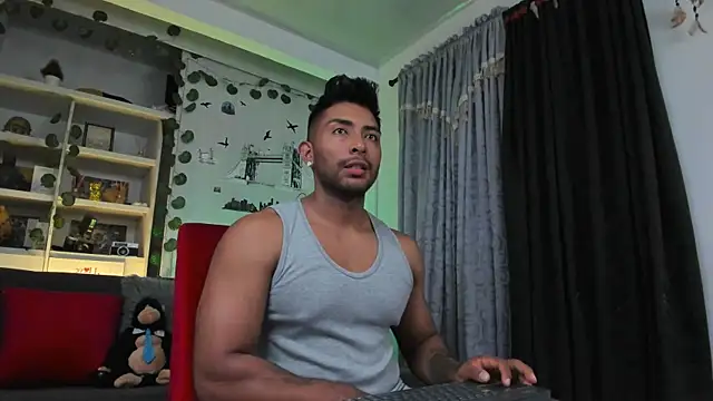 Couple muscle1 online show from 10-07-25, 09:56