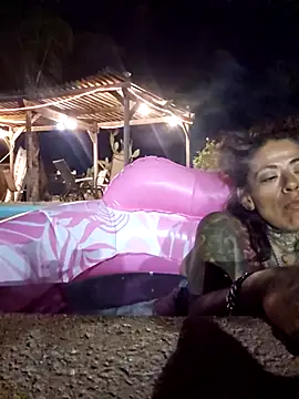 Snapshot of inkdbabz_33 chatting on 09-12-25, 02:44 inkdbabz 33 online show from 09-12-25, 02:44