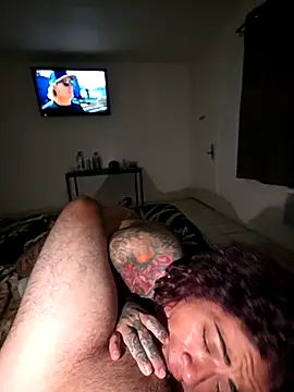 Snapshot of inkdbabz_33 chatting on 10-11-25, 05:17 inkdbabz 33 online show from 10-11-25, 05:17