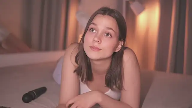 Addelin Moon online show from 03-05-25, 04:02