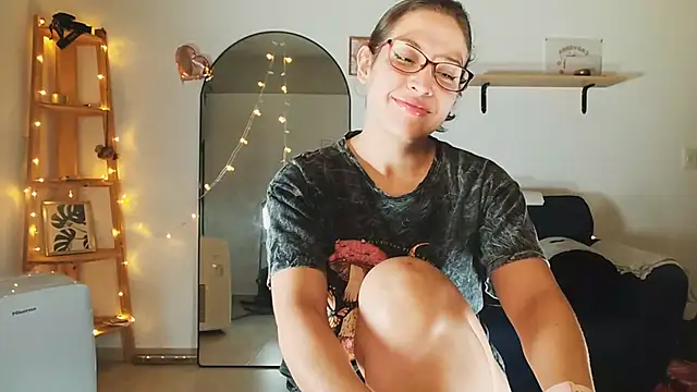 Melisa cream online show from 03-14-25, 02:42