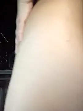 Snapshot of Freya_Milf chatting on 12-04-24, 04:49 Freya Milf online show from 12-04-24, 04:49