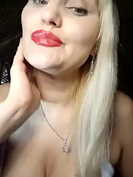 Snapshot of Freya_Milf chatting on 01-23-25, 03:43 Freya Milf online show from 01-23-25, 03:43