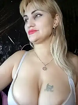 Snapshot of Freya_Milf chatting on 02-01-25, 07:44 Freya Milf online show from 02-01-25, 07:44