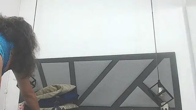 Snapshot of chanel_grant chatting on 02-05-25, 11:17 chanel grant online show from 02-05-25, 11:17