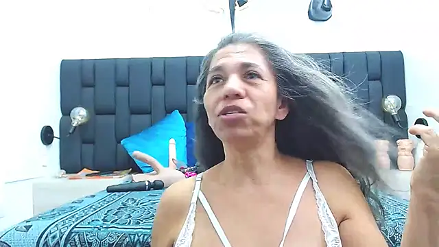 Snapshot of chanel_grant chatting on 03-19-25, 09:05 chanel grant online show from 03-19-25, 09:05