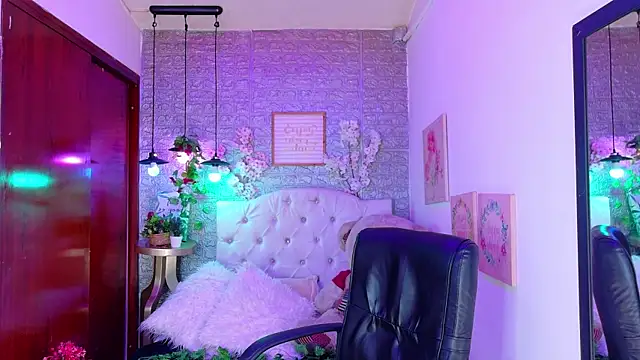 REDHOTTER  online show from 02-17-26, 07:42