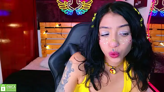 REDHOTTER  online show from 04-17-26, 08:01