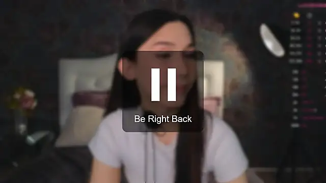 Kaia Sunshine Mia online show from 02-17-25, 06:04