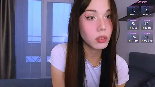 Kaia Sunshine Mia online show from 12-19-25, 12:45