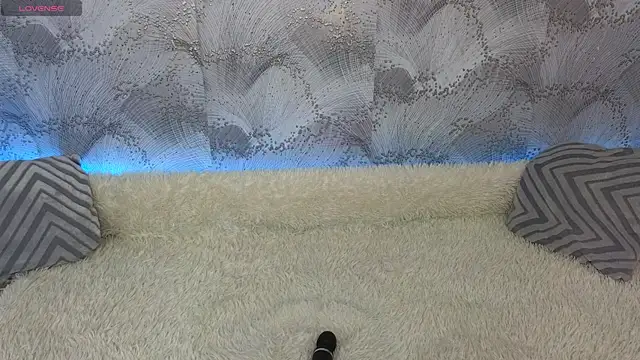 sofia  home online show from 02-19-25, 02:23