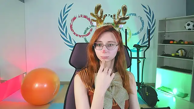 Snapshot of Orianna_Fox chatting on 12-12-24, 06:42 Orianna Fox online show from 12-12-24, 06:42