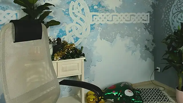 Snapshot of Orianna_Fox chatting on 12-31-24, 01:08 Orianna Fox online show from 12-31-24, 01:08