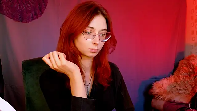 Snapshot of Orianna_Fox chatting on 09-09-25, 03:11 Orianna Fox online show from 09-09-25, 03:11