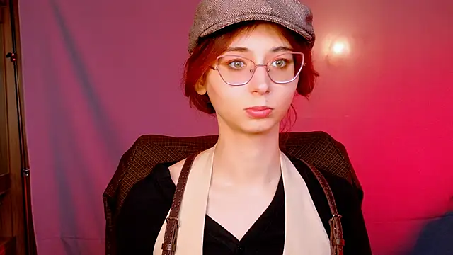 Snapshot of Orianna_Fox chatting on 09-19-25, 01:56 Orianna Fox online show from 09-19-25, 01:56