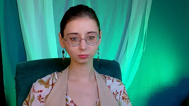 Snapshot of Orianna_Fox chatting on 10-10-25, 01:21 Orianna Fox online show from 10-10-25, 01:21
