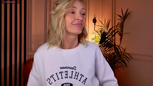 sexuallycorrecte online show from 04-06-26, 06:47