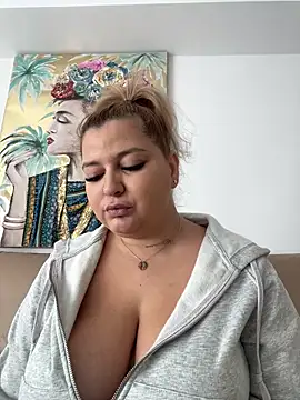 AllysonK online show from 01-17-25, 12:10