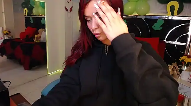 Snapshot of red_moon_2 chatting on 03-16-25, 07:15 red moon 2 online show from 03-16-25, 07:15