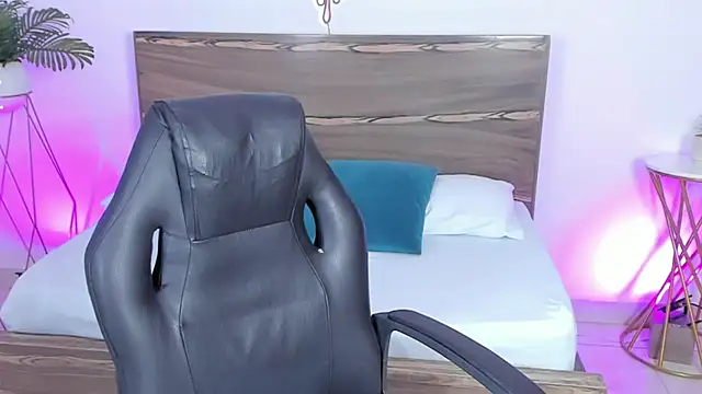 Snapshot of ivette_bocelly chatting on 12-29-24, 10:25 ivette bocelly online show from 12-29-24, 10:25