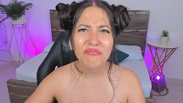 Snapshot of ivette_bocelly chatting on 01-12-25, 01:32 ivette bocelly online show from 01-12-25, 01:32