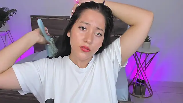 Snapshot of ivette_bocelly chatting on 01-15-25, 07:23 ivette bocelly online show from 01-15-25, 07:23