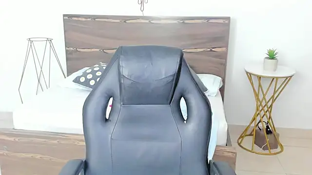 Snapshot of ivette_bocelly chatting on 01-31-25, 07:18 ivette bocelly online show from 01-31-25, 07:18