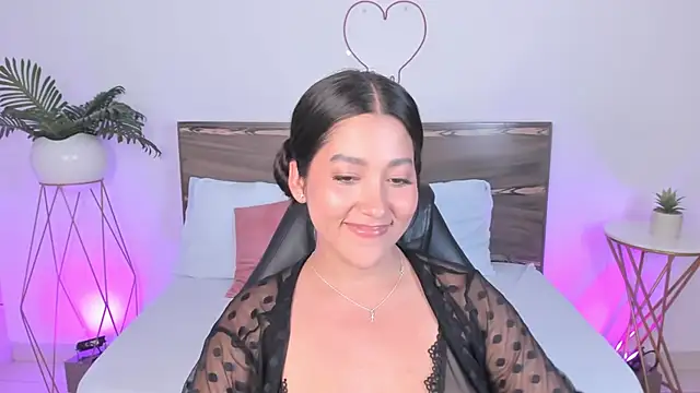 Snapshot of ivette_bocelly chatting on 02-25-25, 10:29 ivette bocelly online show from 02-25-25, 10:29