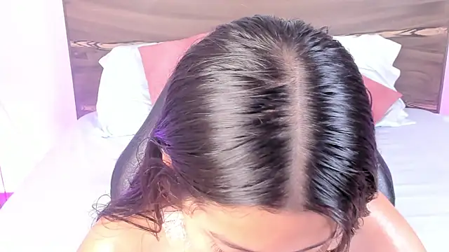 Snapshot of ivette_bocelly chatting on 03-01-25, 01:22 ivette bocelly online show from 03-01-25, 01:22