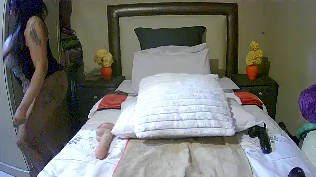 Snapshot of Kimmyboobs chatting on 10-11-25, 09:46 Kimmyboobs online show from 10-11-25, 09:46