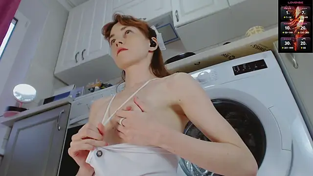 Snapshot of Amina_Barbarian chatting on 09-16-25, 04:41 Amina Barbarian online show from 09-16-25, 04:41