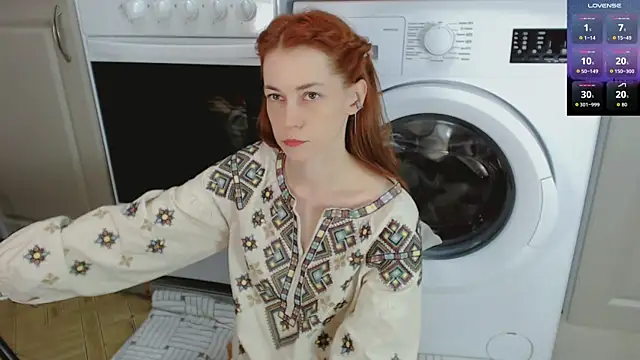 Snapshot of Amina_Barbarian chatting on 10-17-25, 06:10 Amina Barbarian online show from 10-17-25, 06:10