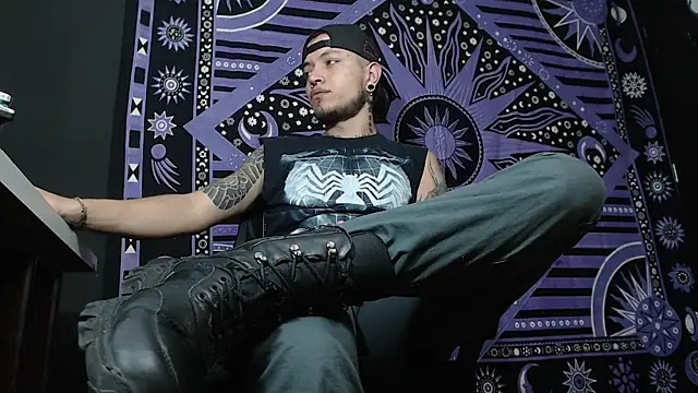 Dicaprioo  online show from 01-21-25, 12:04