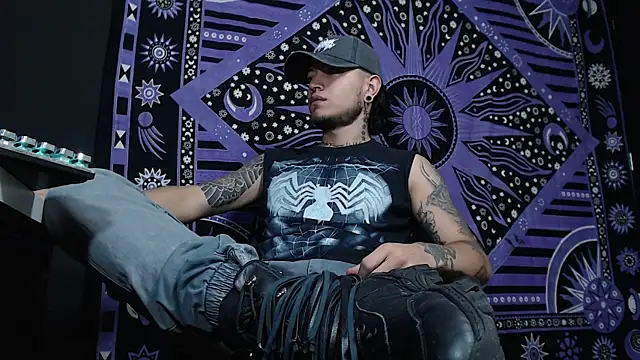 Dicaprioo  online show from 02-07-25, 04:03