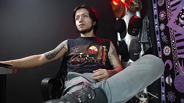 Dicaprioo  online show from 03-04-25, 04:52