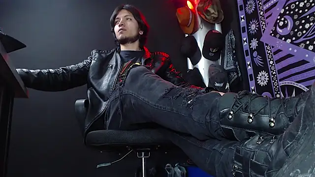 Dicaprioo  online show from 03-13-25, 08:22