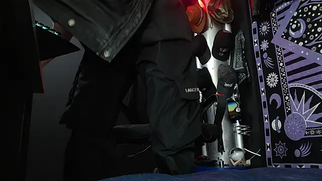 Dicaprioo  online show from 03-18-25, 03:53