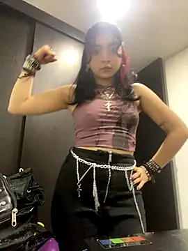 Snapshot of _Gothiccbitch_ chatting on 12-06-24, 04:03  Gothiccbitch  online show from 12-06-24, 04:03