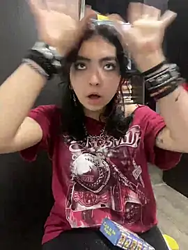 Snapshot of _Gothiccbitch_ chatting on 12-22-24, 07:11  Gothiccbitch  online show from 12-22-24, 07:11