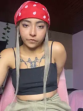 Snapshot of _Gothiccbitch_ chatting on 01-11-25, 06:24  Gothiccbitch  online show from 01-11-25, 06:24