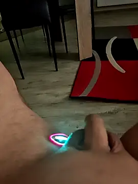 Szeltolo001 online show from 02-14-26, 03:14