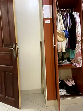 sweet18creamybigpussy online show from 09-11-25, 10:32