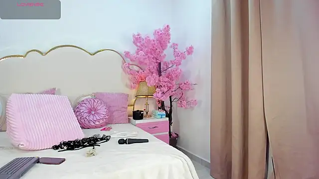 CahitlinBell online show from 03-31-26, 06:14