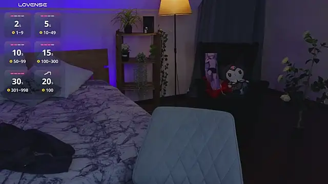 Hayle Hill online show from 04-13-26, 01:11